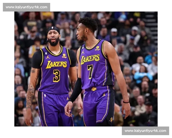 核心侧翼遭截胡!湖人陷双重困境,内线漏洞亟待填补 核心侧翼遭截胡!湖人陷双重困境,内线漏洞亟待填补