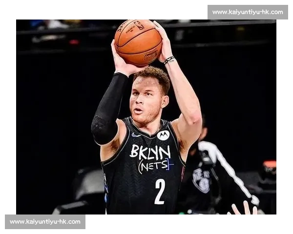 艾顿底薪加盟引爆自由市场：争冠球队集体疯抢，谁能抢到这位内线 “性价比之王”？